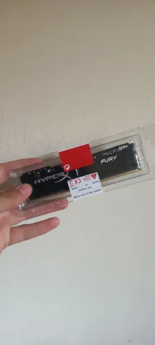 Memória RAM DDR4 (4GB)