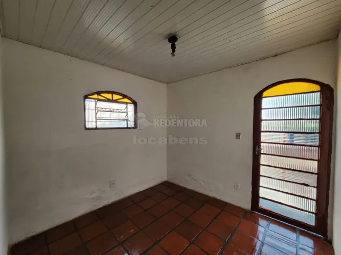 Casa com 02 dormitórios na Vila Boa Esperança