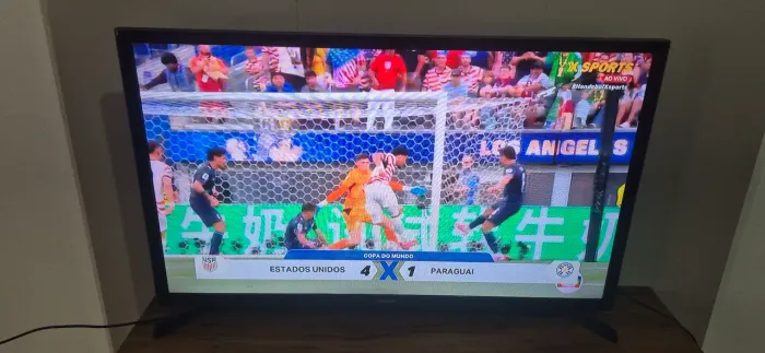 Televisão Samsung 32" LED HD (Modelo UN32J4000) - Ótimo Estado! Não é smart TV 