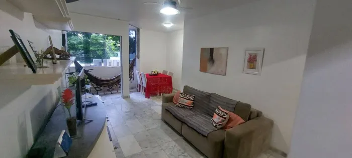 VENDO NO COSTA AZUL 3/4 COM SUÍTE NASCENTE