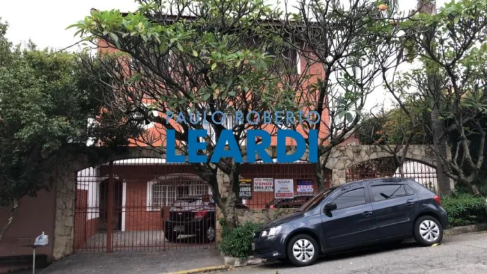 CASA ASSOBRADADA - SUMARÉ - SP