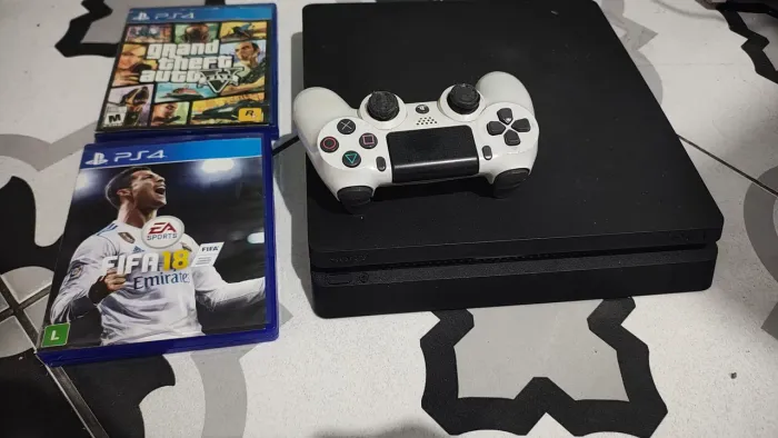 Ps4 slim 1 Tera