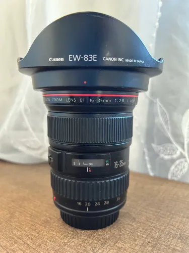 Lente Canon 16-35 F/2.8 EF