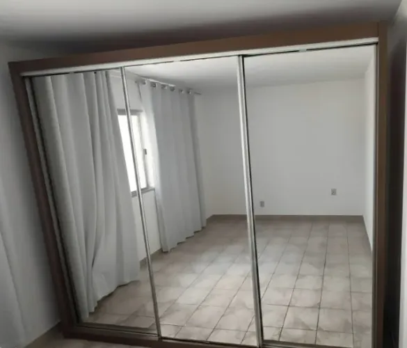 GUARDA-ROUPA CASAL (235X275cm)