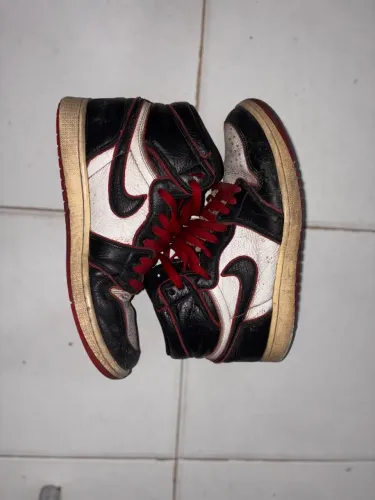 Air Jordan 1 ?Bloodline?