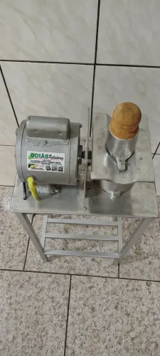 RALADOR DE MILHO/MANDIOCA