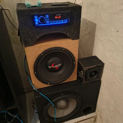 Vendo ou troco som automotivo completo