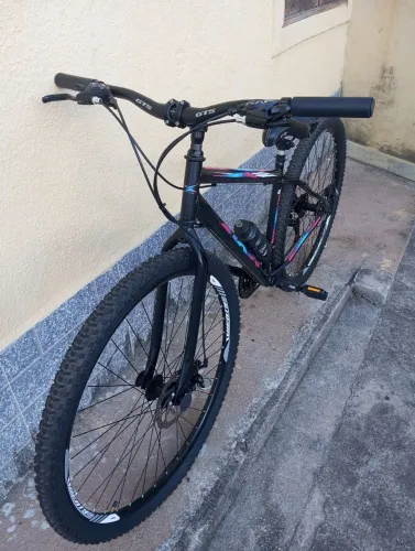 Bike aro 29 em perfeitas condições 