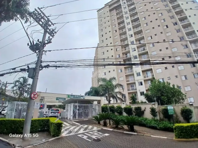 Apartamento com 3 dormitórios e 1 suíte