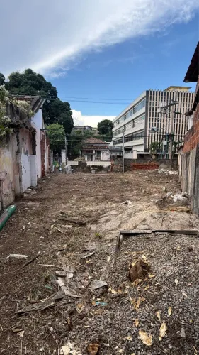 Terreno em via principal Paraíso - SG