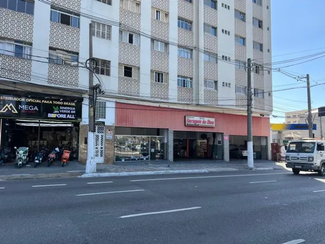 VENDE-SE LOJA DE TROCA DE ÓLEO - 20 ANOS - BOM RETIRO/SP