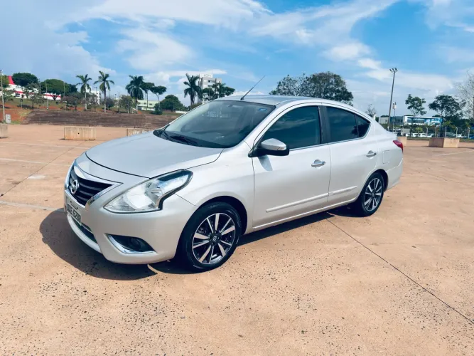 Nissan Versa SL Direct 1.6 16V Flex Aut. (pcd) 2020
