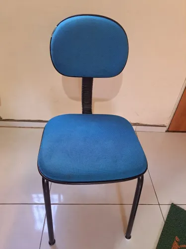 Uma cadeira