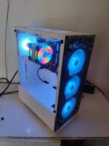 Gabinete Gamer Rise Mode Galaxy Glass 06X Branco + 6 Fans ARGB