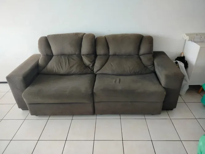 Sofá retrátil e reclinável grande 