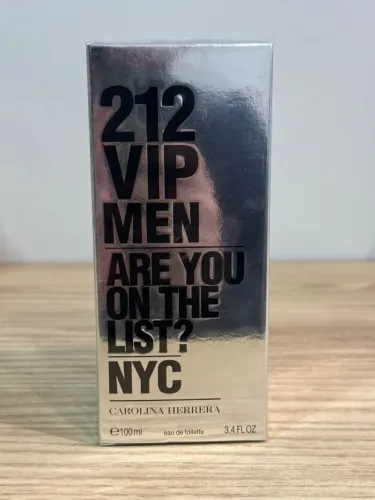 Carolina Herrera 212 Vip Men 100ml EDT