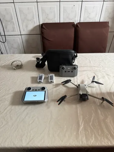 Dji mini 3 controle com tela + 2 baterias