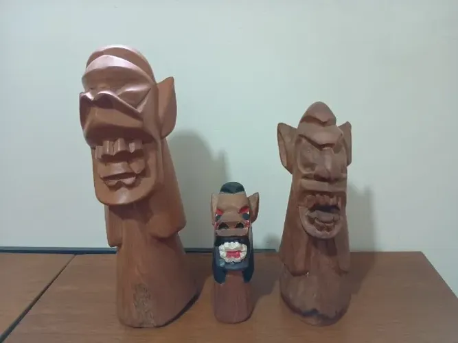 Carranca de madeira - Lote com 3 unidades - Arte popular Nordeste - Maior 28cm
