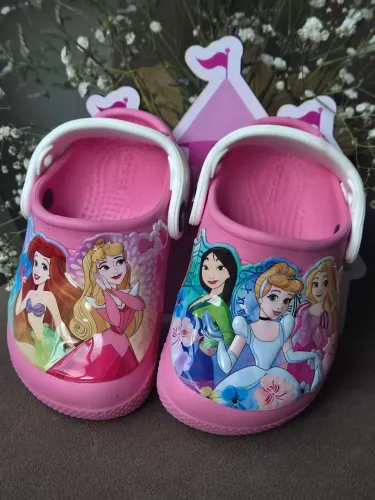 CROCS princesas C6 (20) novíssimo