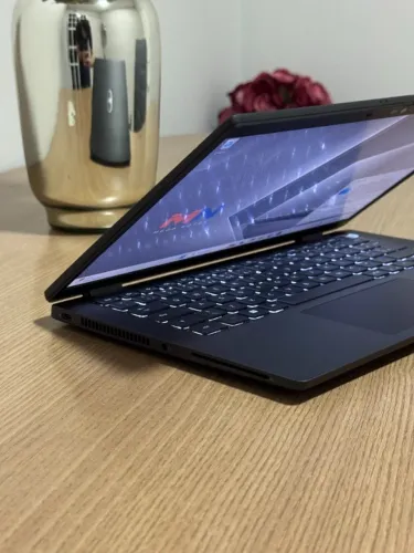 Notebook Dell Latitude 7420 i7 16Gb 256Gb SSD NVMe Iris Xe FHD Retroiluminado GARANTIA