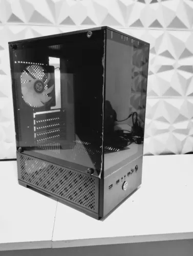 Gabinete Gamer Aquário, Já vai com FAN RGB, (Novo) na caixa Lacrado, Envio OLX Pay