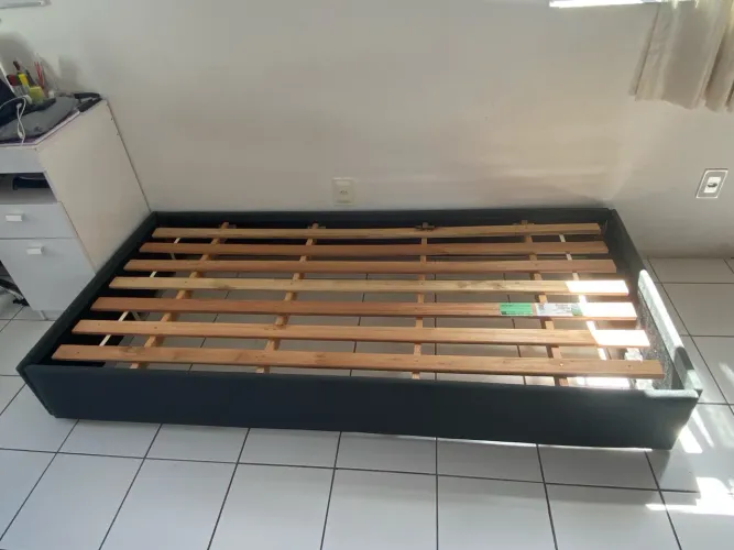Cama solteiro da Tok Stock