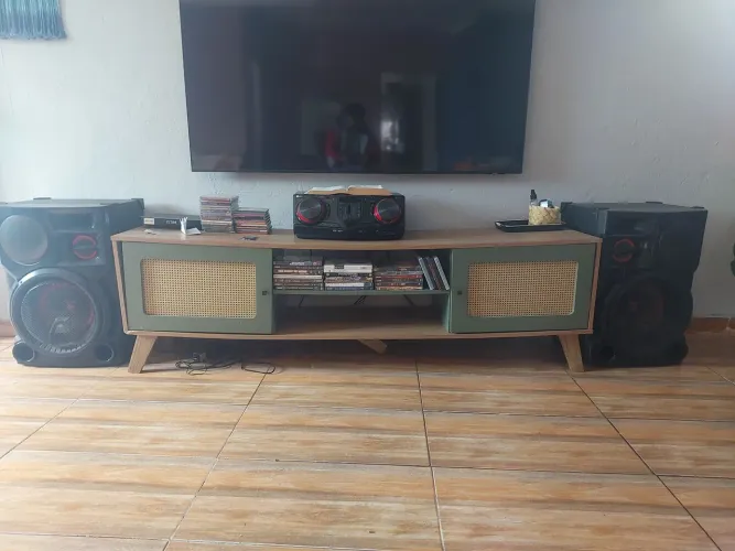 Vendo som lg 2700 RMS