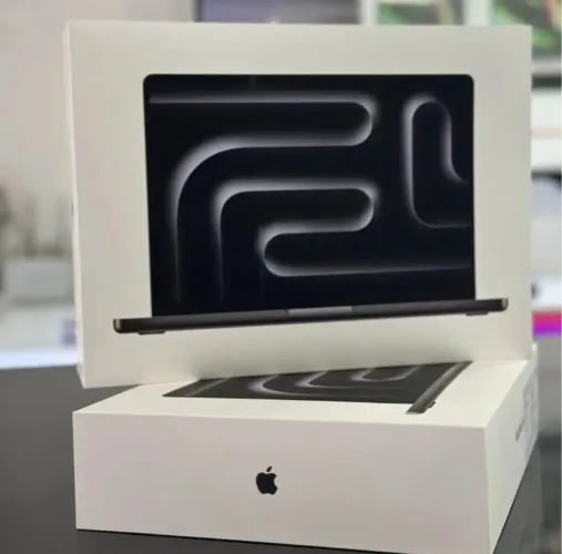 MacBook Pro 14 M5 24G 1TB novo
