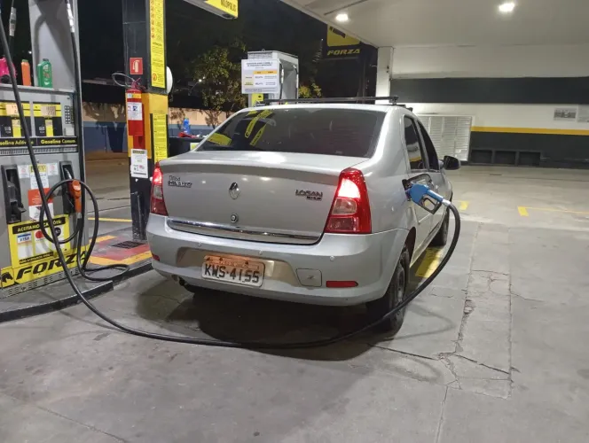 Renault Logan Expres./exp. UP Hi-flex 1.0 16V 4P 2011