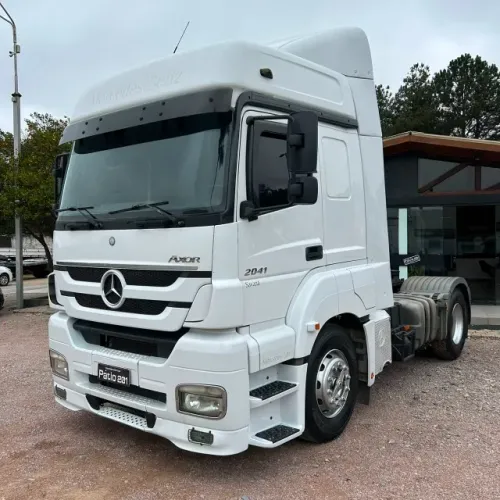 Caminhão Mercedes-benz Mb Axor 2041 4x2 2018/2019