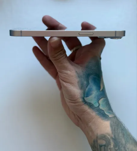 iPhone 14