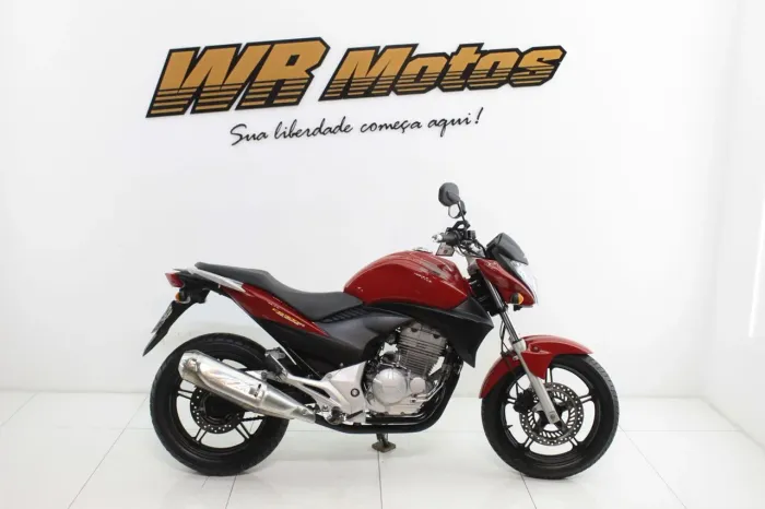 HONDA CB 300R