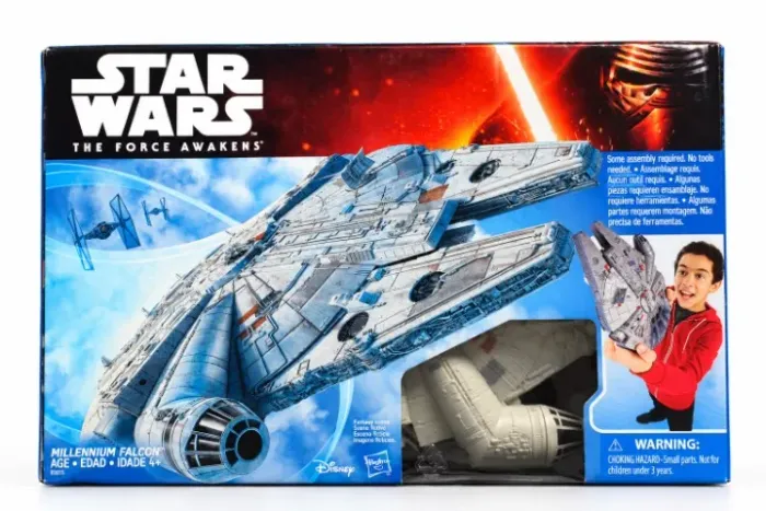 Nave Star Wars Millennium Falcon - Hasbro B3075