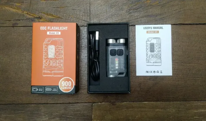 MINI LANTERNA EDC - MARCA BORUIT - MODELO V3 - 900 LÚMENS - MULTIFUNÇÃO