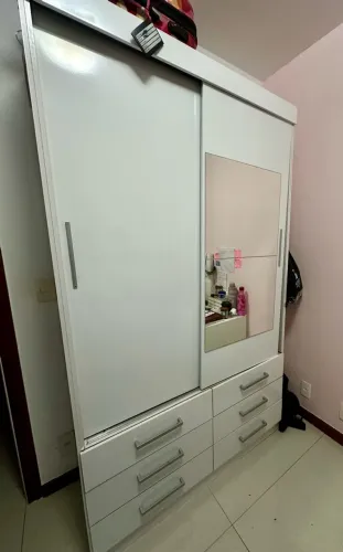 Armário 2 portas com espelho