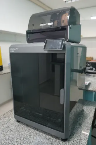 Impressora 3D Creality K2 Plus Combo + CFS (Multicor) - Apenas 1.100h de Uso