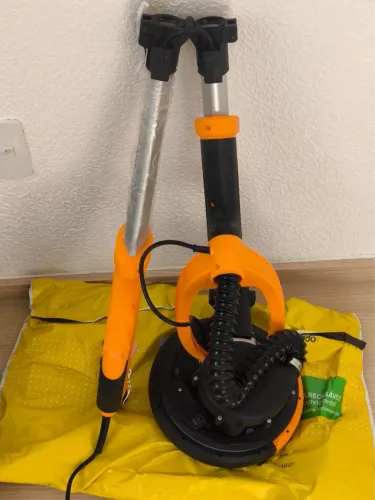 Lixadeira profissional de parede e teto Menegotti
