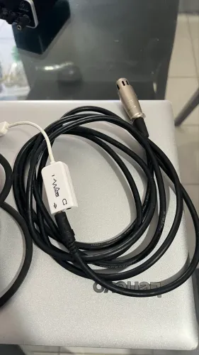 Cabo/Adaptador para microfone e monitoramento de Áudio