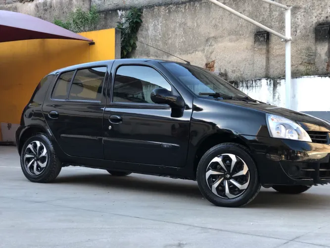 Renault Clio Hi-flex 1.0 16V 5P 2012