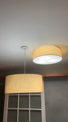 Luminária (conjunto de fixo + pendente)