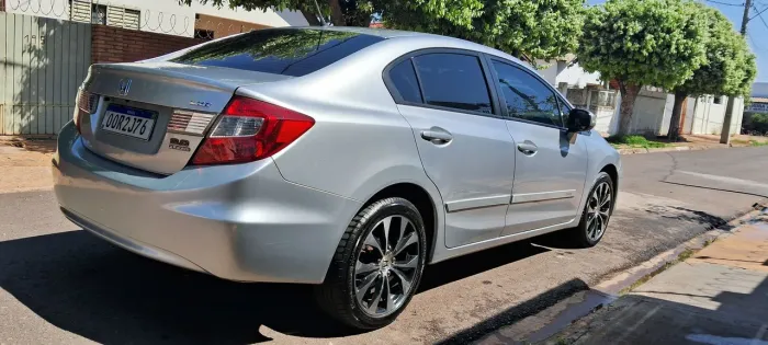Honda Civic Sedan LXR 2.0 Flexone 16V Aut. 4P 2016
