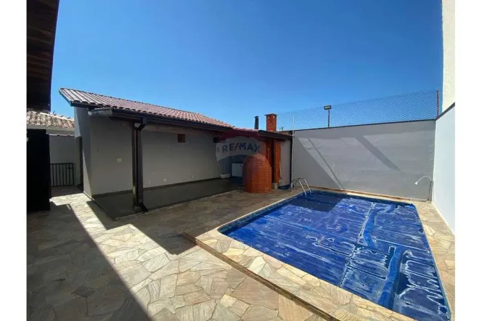 CASA PARA ALUGAR COM PISICINA, HIDROMASSAGEM E ÁREA GOURMET - Jardim Paraíso, Botucatu/SP