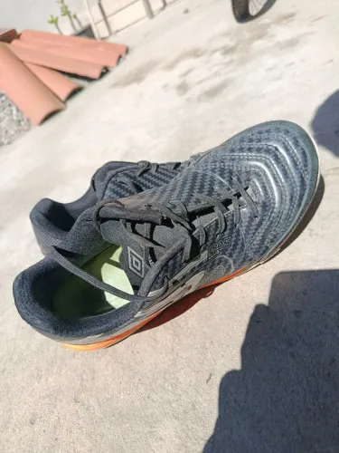 Tênis futsal umbro pro 5 club bump 