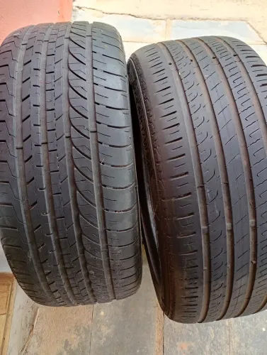 Peneus aro 225/50/17 originais semi novo o par 