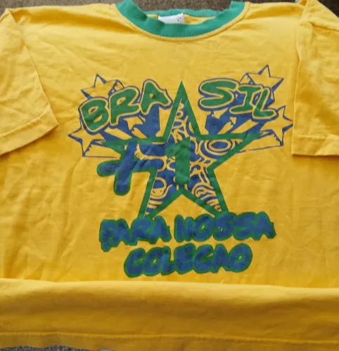 Camiseta Brasil 1 Para Nossa Coleção Amarela em Agodão Tam P