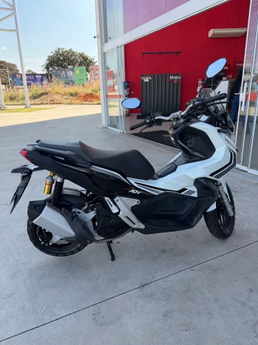 Honda Adv 150 2021/2022 Sem detalhes moto de primeira
