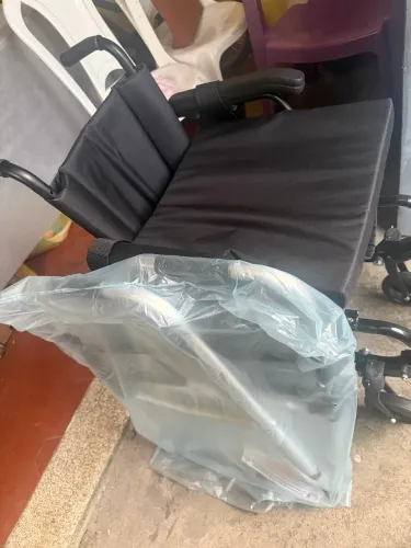 Cadeira de rodas e andador