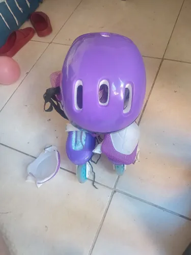 Vende-se um patins em outro estado