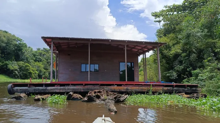 Oportunidade - Grande Flutuante 12x15m - Cap. 80 Pessoas - Colônia Antônio Aleixo