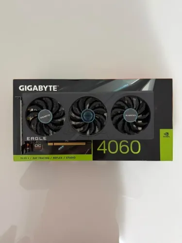 Placa de Vídeo RTX 4060 Eagle OC Gigabyte NVIDIA GeForce, 8 GB GDDR6 (POUCO USADA)